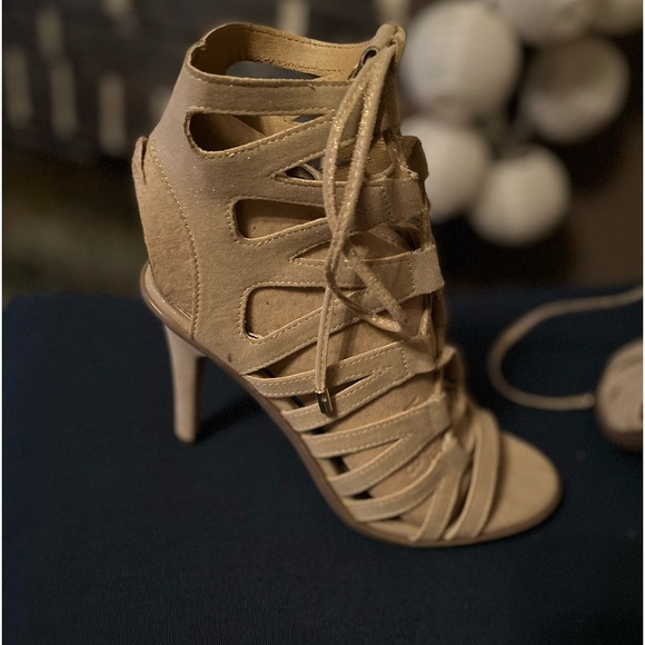 Hot high heel gladiator by Kenneth Cole - Picture 6 of 7